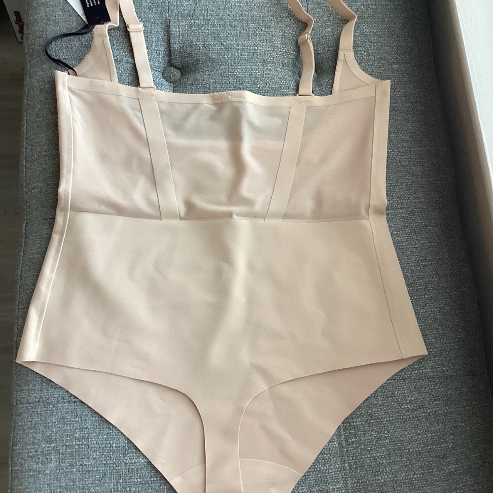 Commando Luxe Control Bodysuit, size L - Picture 9 of 10